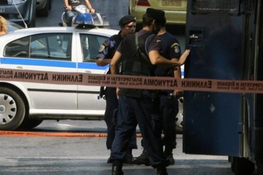 Συναγερμός από τηλεφώνημα για βόμβα σε κάδο στην οδό Παπαδιαμαντοπούλου